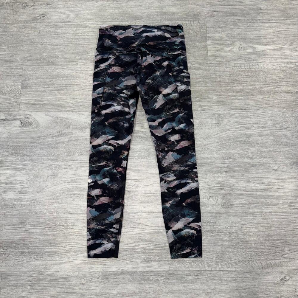 Lululemon Fast Free Tight II 25” Non-Reflective Nulux 6 Glacier Camo Pockets